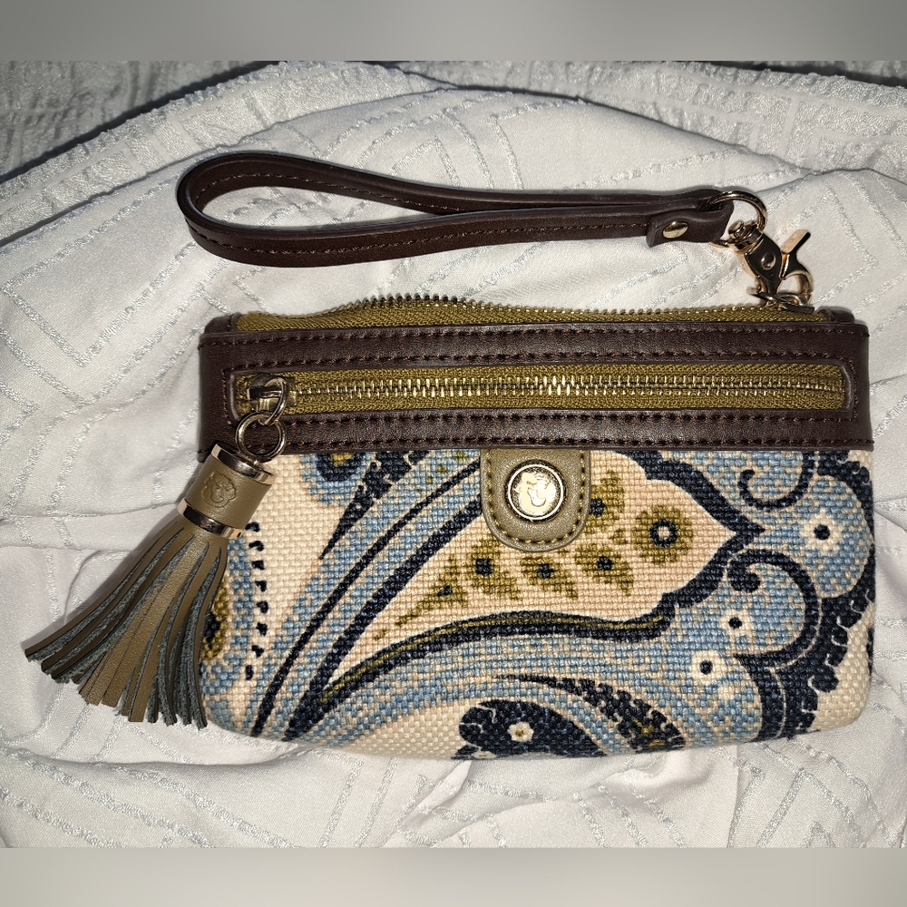 🌸 Juliette Tassel Wristlet by Spartina 449